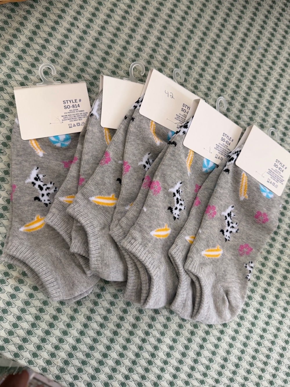 New Zenana Ankle Socks Lot- 5 Pairs Gray Ankle Socks with Dog Print